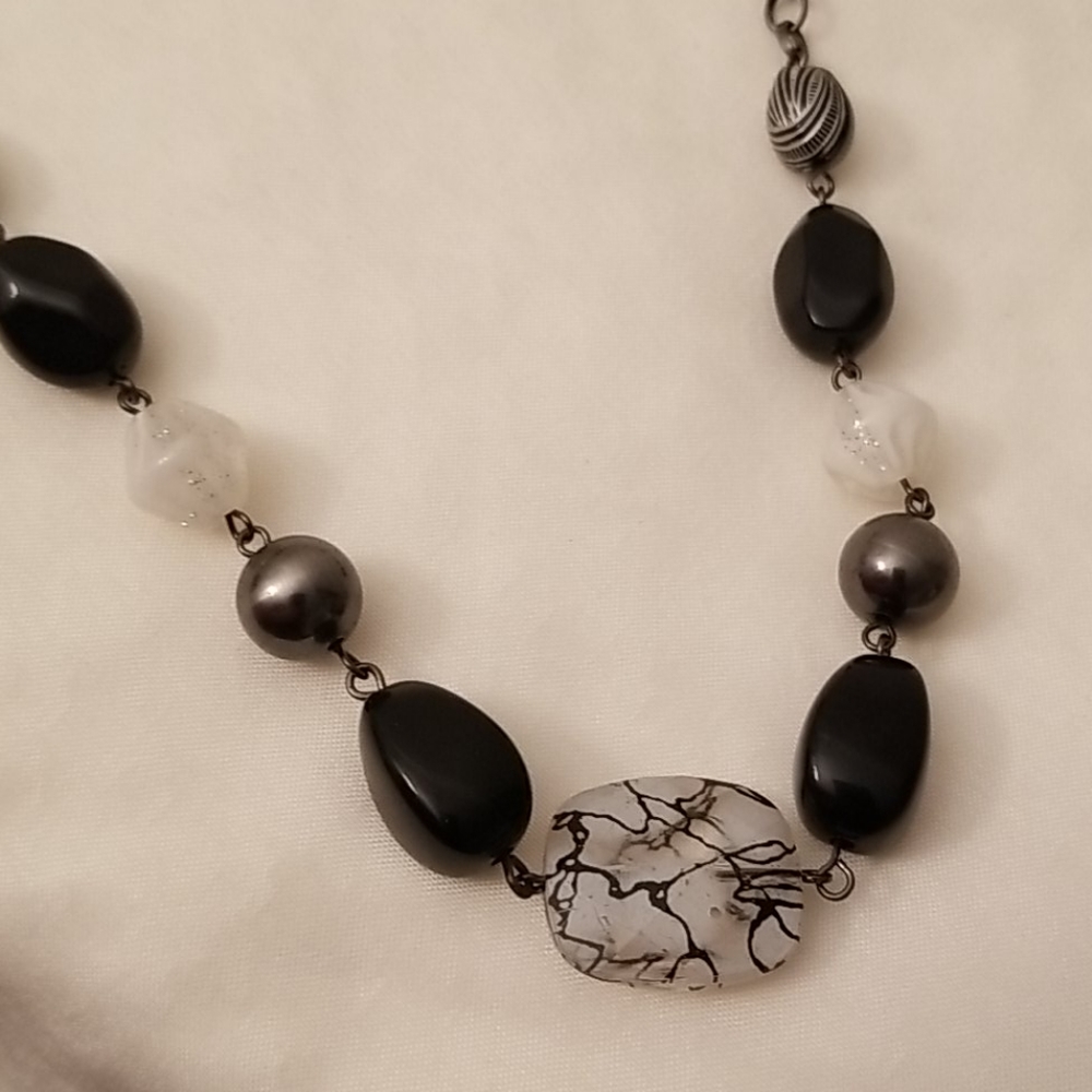 Necklace - Picture 2 of 2